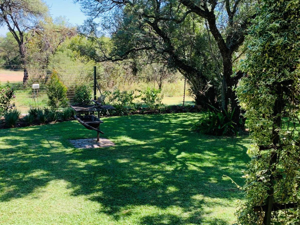 בריטס Farm Vibes Guesthouse מראה חיצוני תמונה