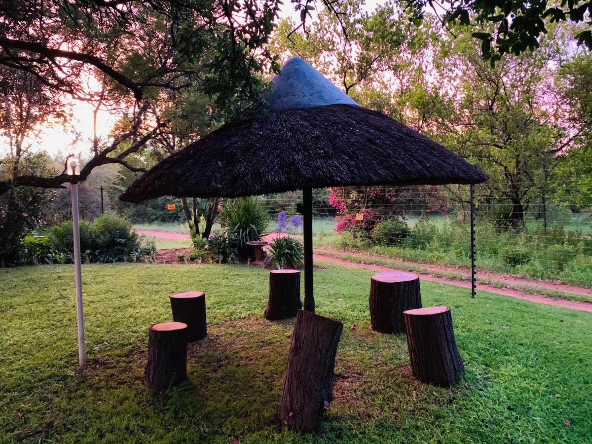 בריטס Farm Vibes Guesthouse מראה חיצוני תמונה